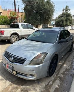 نيسان ألتيما